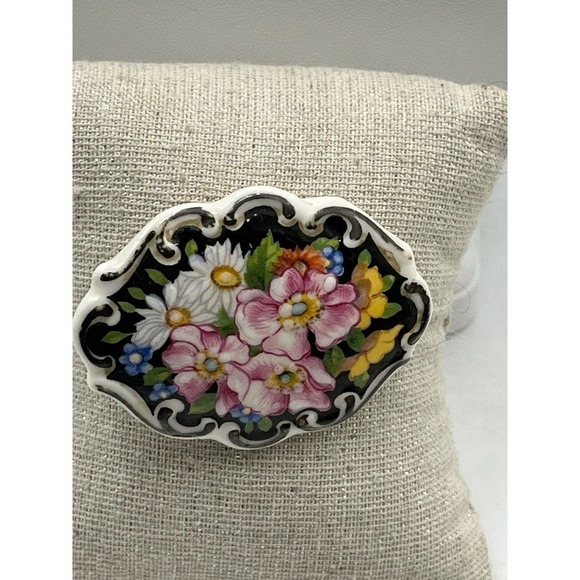 Antique Germany BAVARIAN SCHUMANN Hand Painted Floral Brooch Pin - Picture 5 of 14